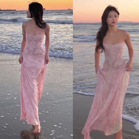 House of Cb 'Seren' Soft Pink Floral Lace Back‎ Maxi Dress NWOT size M - Picture 11 of 15